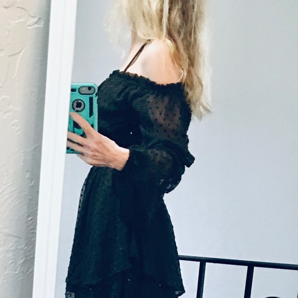 🖤Black Swiss dot long sleeve romper that looks like a minidress- S - Picture 4 of 7